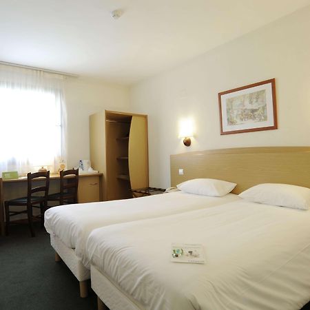 Travelodge Alicante Puerto Oda fotoğraf