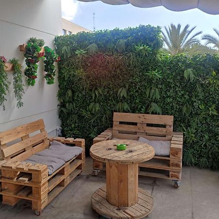 Travelodge Alicante Puerto Dış mekan fotoğraf
