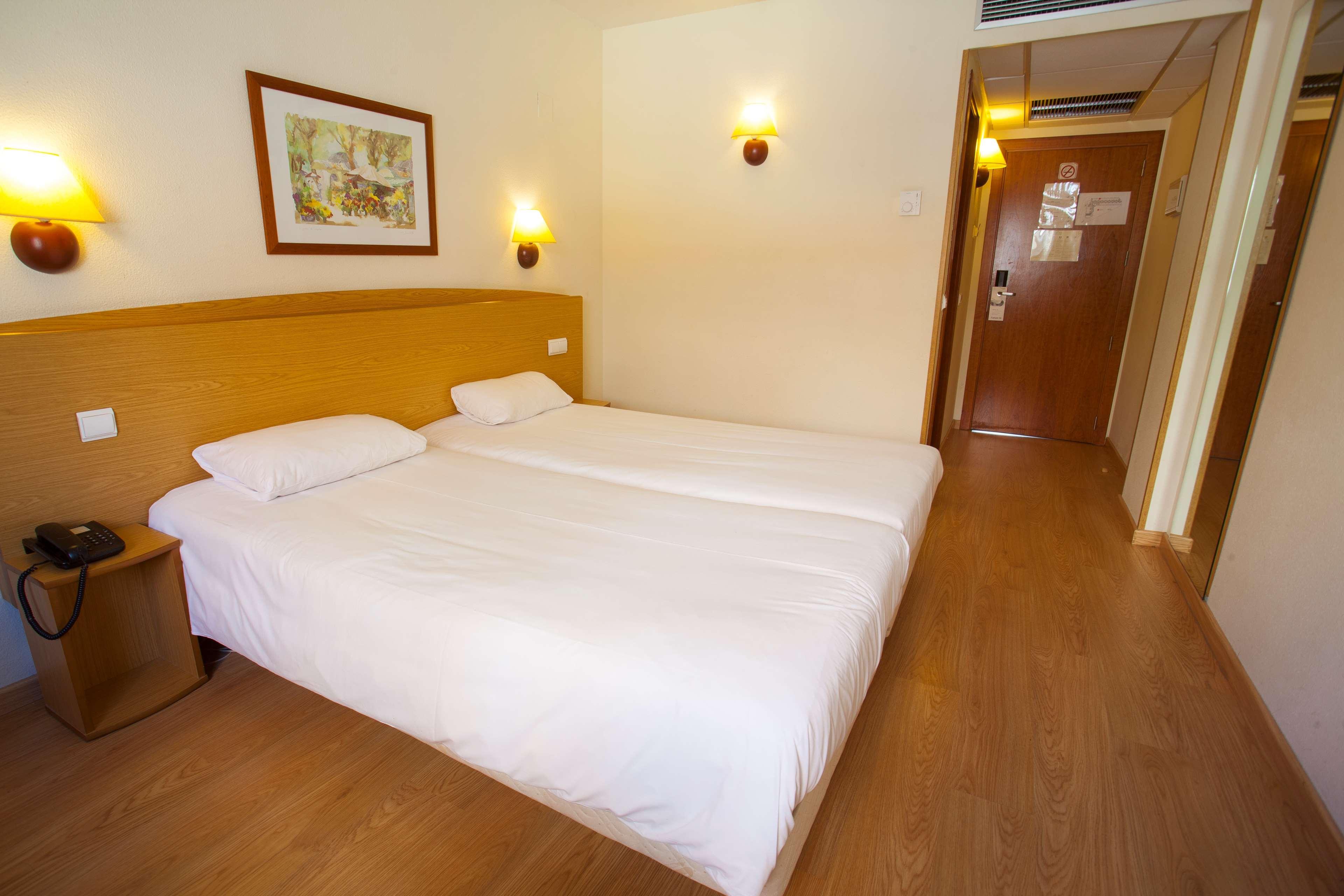 Travelodge Alicante Puerto Dış mekan fotoğraf