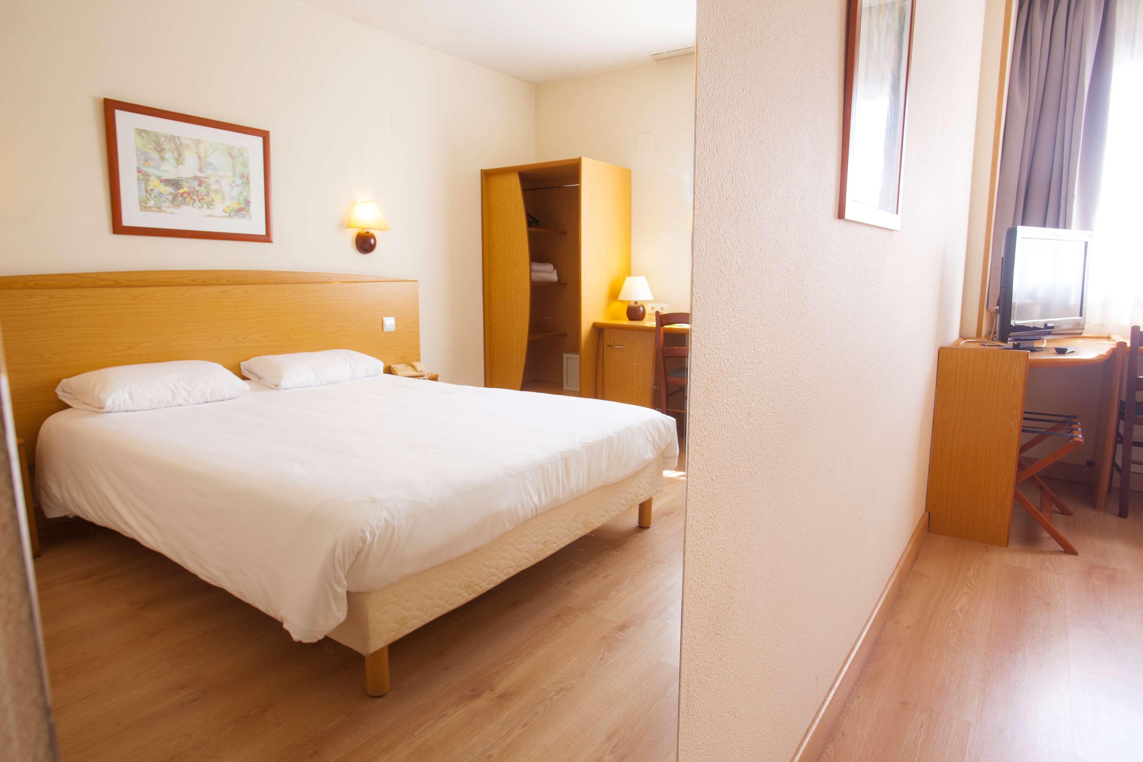 Travelodge Alicante Puerto Dış mekan fotoğraf