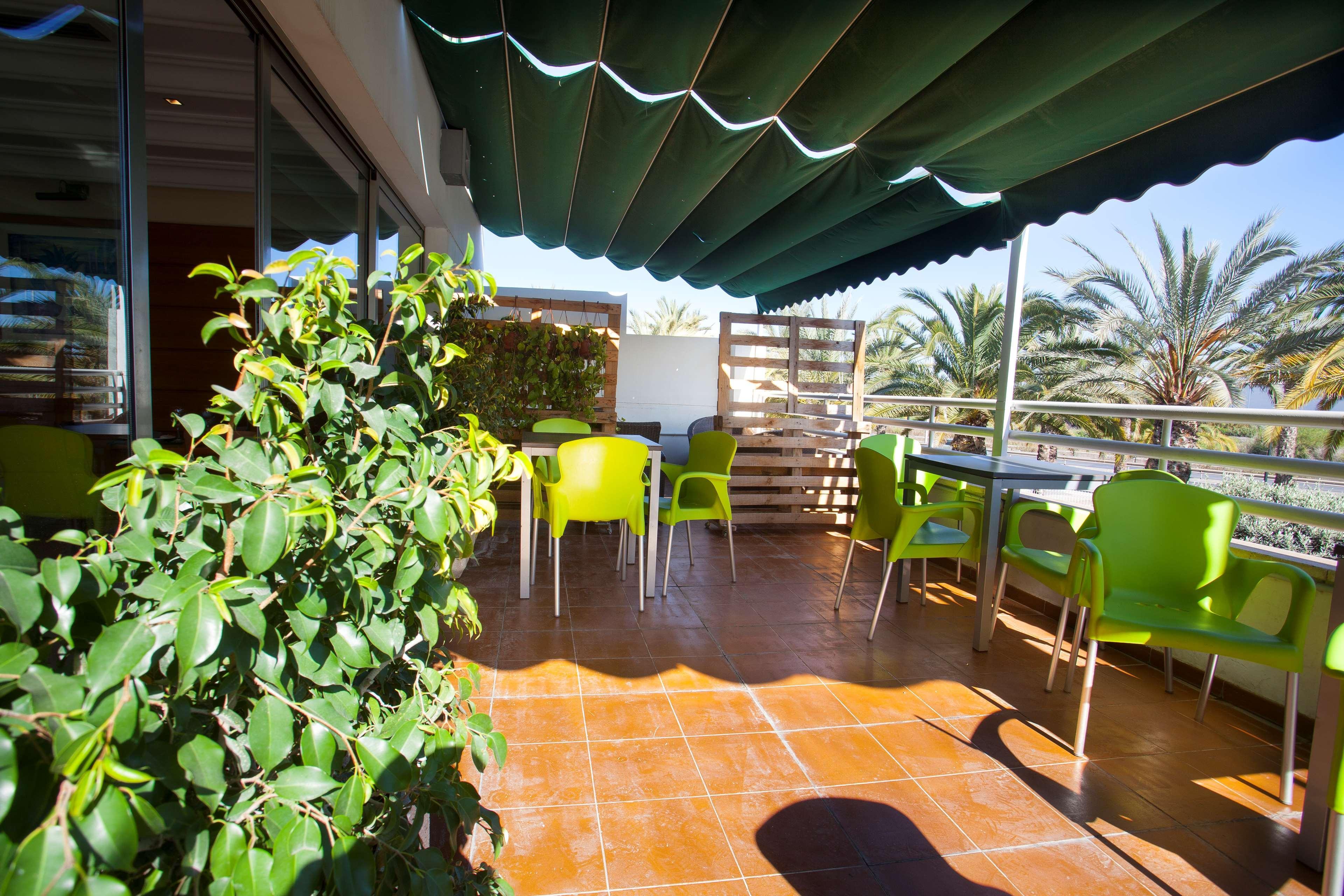 Travelodge Alicante Puerto Dış mekan fotoğraf