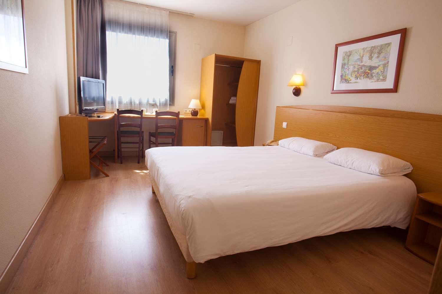 Travelodge Alicante Puerto Dış mekan fotoğraf